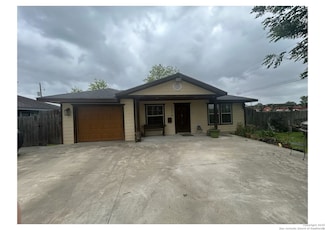 1924 Owens Ave, Groves, TX 77619