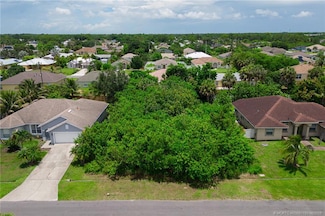 1013 SW Fisherman Ave, Port St. Lucie, FL 34953