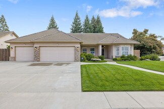 617 W Evergreen Ave, Visalia, CA 93277
