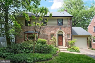 5504 Park St, Chevy Chase, MD 20815