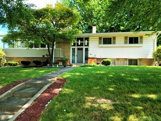 1501 Jan Ann Ct, Washington, IN 47501