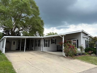 193 Flicker St, Rochester Hills, MI 48309