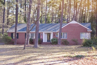 711 Evergreen Rd, Rocky Mount, NC 27803