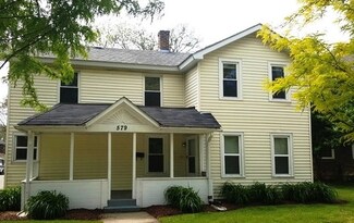 579 E Galena Blvd, Aurora, IL 60505