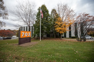 703 W Housatonic St, Pittsfield, MA 01201