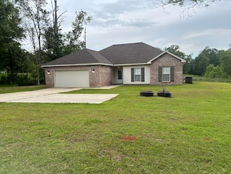 17 Camellia Rd, Carriere, MS 39426