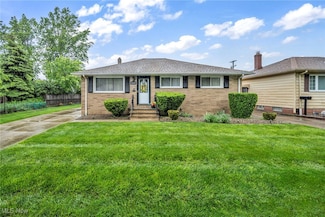 26601 Leslie Ave, Euclid, OH 44132