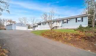 127 Cook Hill Rd, Wallingford, CT 06492