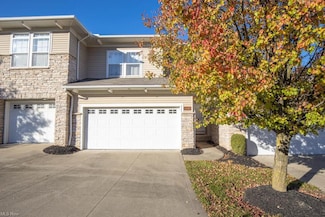 281 Crescent Ridge Dr, Seven Hills, OH 44131