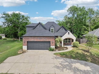 4805 S Mckinley Ave, Sand Springs, OK 74063