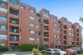 3700 Capri Unit 607 Ct Unit 607, Glenview, IL 60025