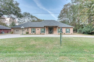 110 Hickory Dr, Woodville, TX 75979