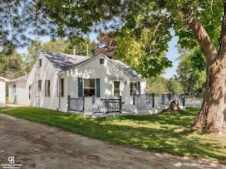 7205 Dogwood Rd, Lexington, MI 48450