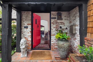 3922 NE Belvoir Place, Seattle, WA 98105