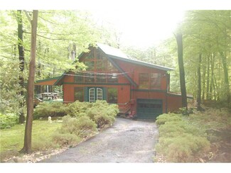 273 Snowshoe Rd, Acme, PA 15610