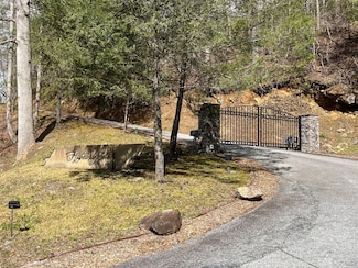4 Highlands Gate Dr, Highlands, NC 28741