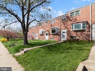 1026 Circle Dr, Halethorpe, MD 21227