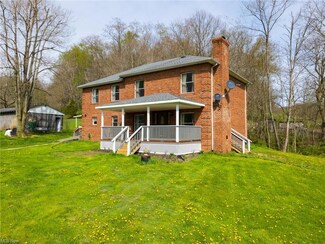 198 Magnolia Rd SW Unit 13, Dellroy, OH 44620