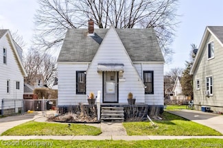 8104 Central, Center Line, MI 48015