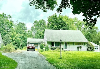 4234 Burkey Rd, Youngstown, OH 44515