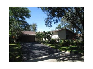 11905 Jennifer Way, Hollywood, FL 33026