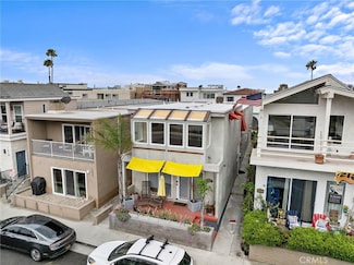 1623 W Balboa Blvd, Newport Beach, CA 92663