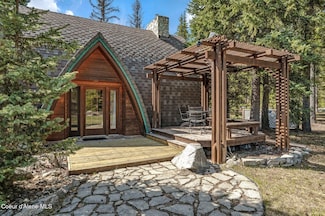 762 Reeder Bay Rd, Nordman, ID 83848