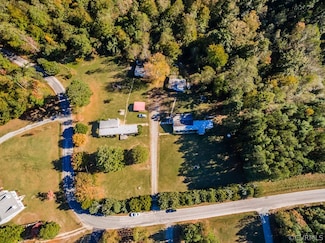 712 Deep Landing Rd, Tappahannock, VA 22560