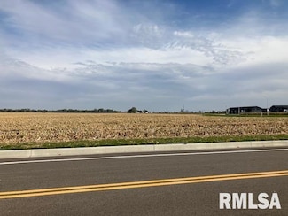 1900 N Main St, Morton, IL 61550