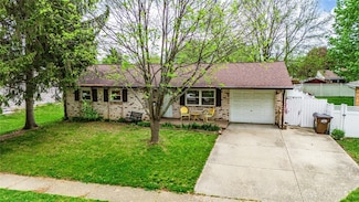1579 Commonwealth Dr, Xenia, OH 45385