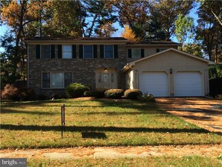 7 Cavalier Dr, Trenton, NJ 08619