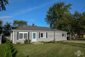 1723 S Nebo Rd, Yorktown, IN 47396