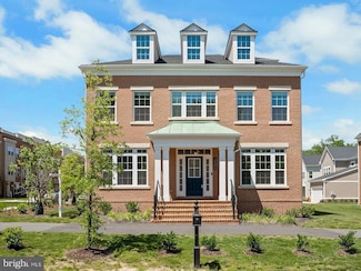 10606 Cedar Ave, Fairfax, VA 22030