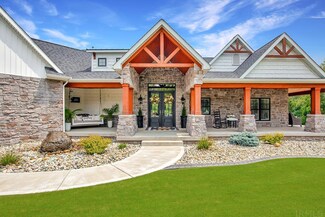 13997 Shavano Peak Dr, Middlebury, IN 46540