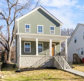 541 9th St, Clarksville, TN 37040
