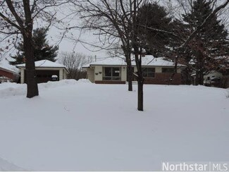 2696 Gem St N, Saint Paul, MN 55109