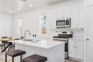 484 W Greenstone Place, Saint George, UT 84790
