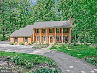 10050 Hampton Rd, Fairfax Station, VA 22039