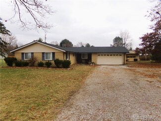 1270 Kerr Rd, Troy, OH 45373
