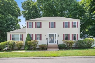 28 Rosegate Rd, Needham Heights, MA 02494