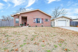 503 E Main St, Haven, KS 67543