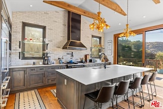 2373 Tuna Canyon Rd, Topanga, CA 90290