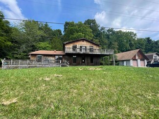 4503 Clarks Ferry Rd, Draper, VA 24324