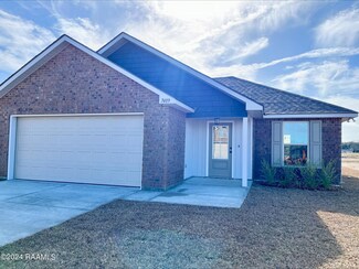 7409 Seven Oaks Dr, Maurice, LA 70555