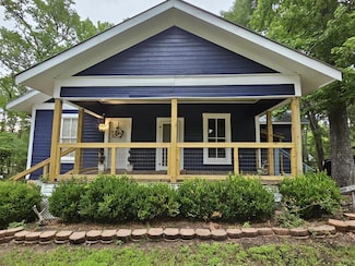 630 Worth St, Hemphill, TX 75948