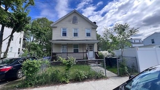 145 Quincy St, Springfield, MA 01109
