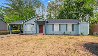 7629 Park Ln, Jonesboro, GA 30236