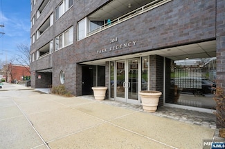 364 Palisade Ave Unit 4C, Cliffside Park, NJ 07010