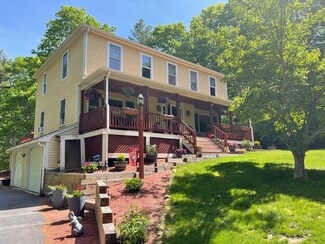 9 Leonard St, Carver, MA 02330