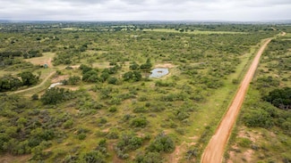 6304 W County Rd 110, Llano, TX 78643